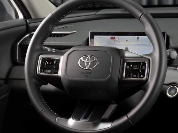 Toyota RAV4 VI (XA60) с пробегом 2026 года, цена 4 305 000 рублей, 40 км, внедорожник, Автокод Объявления