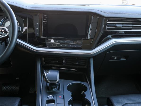 Volkswagen Touareg III с пробегом 2022 года, цена 7 298 000 рублей, 28122 км, внедорожник, Автокод Объявления