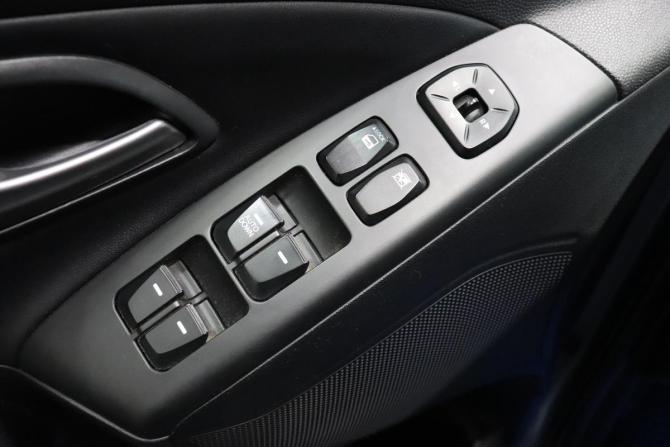Hyundai ix35 I Рестайлинг с пробегом 2014 года, цена 1 166 000 рублей, 177431 км, внедорожник, Автокод Объявления