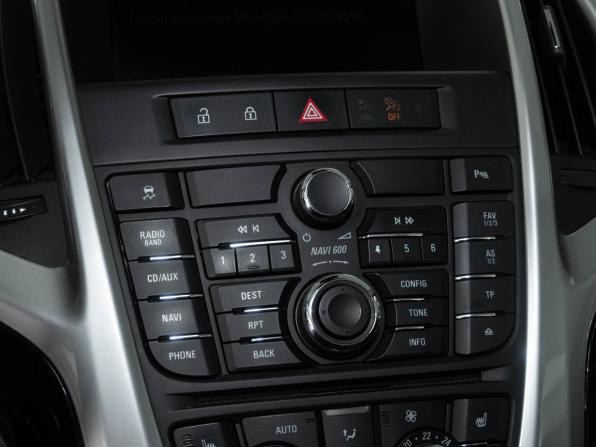 Opel Astra J Рестайлинг с пробегом 2013 года, цена 830 000 рублей, 215620 км, хэтчбек, Автокод Объявления