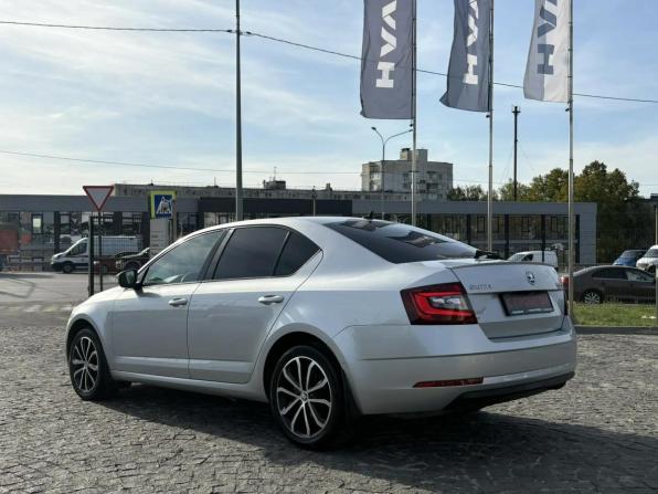 Skoda Octavia III (A7) Рестайлинг с пробегом 2018 года, цена 1 990 000 рублей, 148151 км, лифтбек, Автокод Объявления
