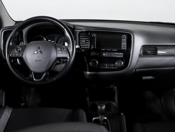 Mitsubishi Outlander III Рестайлинг 2 с пробегом 2015 года, цена 2 498 000 рублей, 72310 км, внедорожник, Автокод Объявления