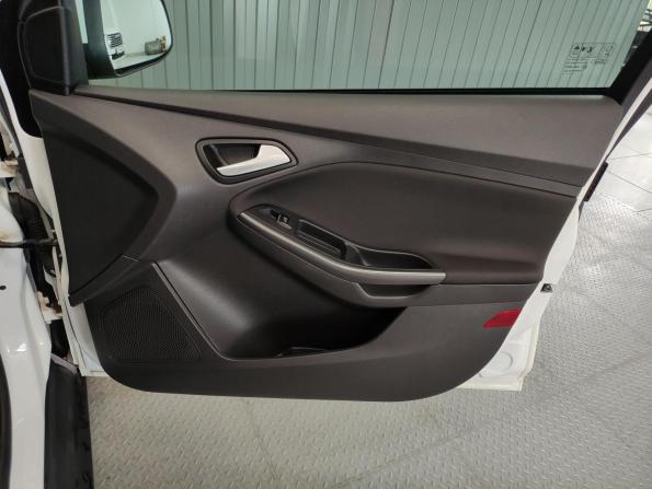 Ford Focus III Рестайлинг с пробегом 2016 года, цена 1 149 000 рублей, 93709 км, хэтчбек, Автокод Объявления