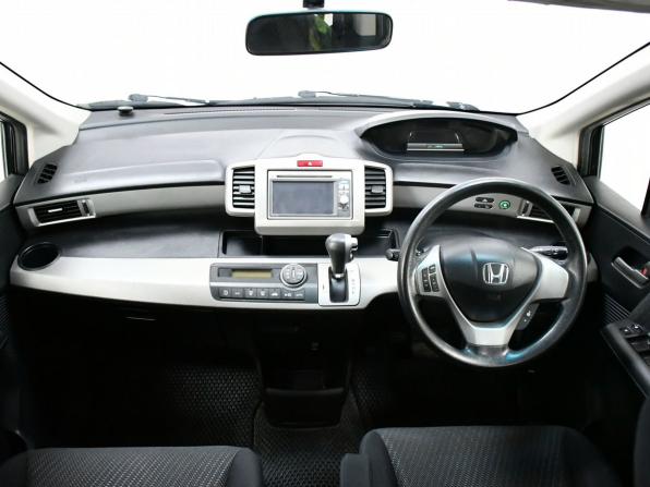 Honda Freed I Рестайлинг с пробегом 2012 года, цена 1 175 000 рублей, 189052 км, компактвэн, Автокод Объявления