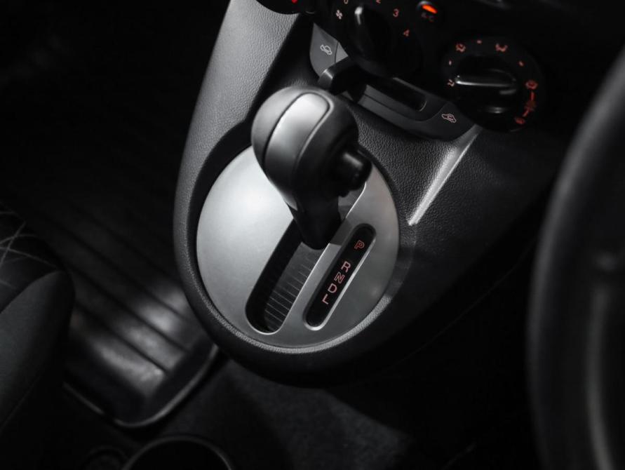 Mazda Demio III (DE) Санкт-Петербург  - изображение 17