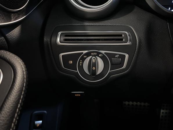 Mercedes-Benz C-Класс IV (W205) Рестайлинг с пробегом 2019 года, цена 2 800 000 рублей, 142190 км, седан, Автокод Объявления