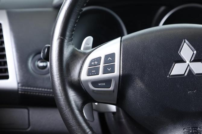 Mitsubishi Outlander II Рестайлинг с пробегом 2010 года, цена 1 539 000 рублей, 97500 км, внедорожник, Автокод Объявления