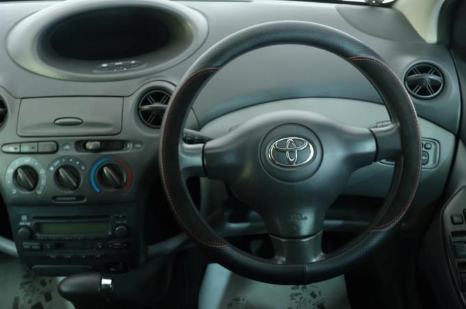 Toyota Vitz I (P10) с пробегом 2002 года, цена 469 000 рублей, 248250 км, хэтчбек, Автокод Объявления