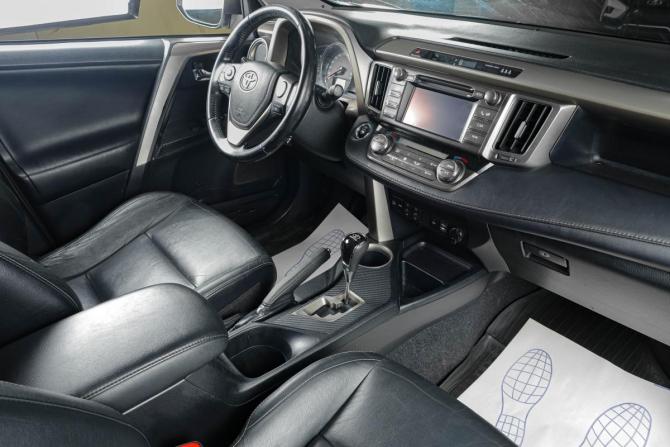 Toyota RAV4 IV (XA40) с пробегом 2013 года, цена 1 899 000 рублей, 180645 км, внедорожник, Автокод Объявления
