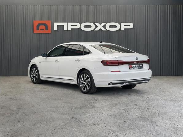 Volkswagen Passat B8 Рестайлинг с пробегом 2021 года, цена 2 897 000 рублей, 55977 км, седан, Автокод Объявления