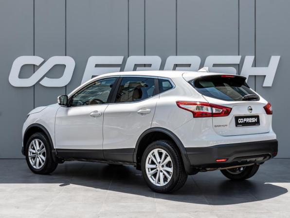Nissan Qashqai II с пробегом 2017 года, цена 1 470 000 рублей, 148261 км, внедорожник, Автокод Объявления