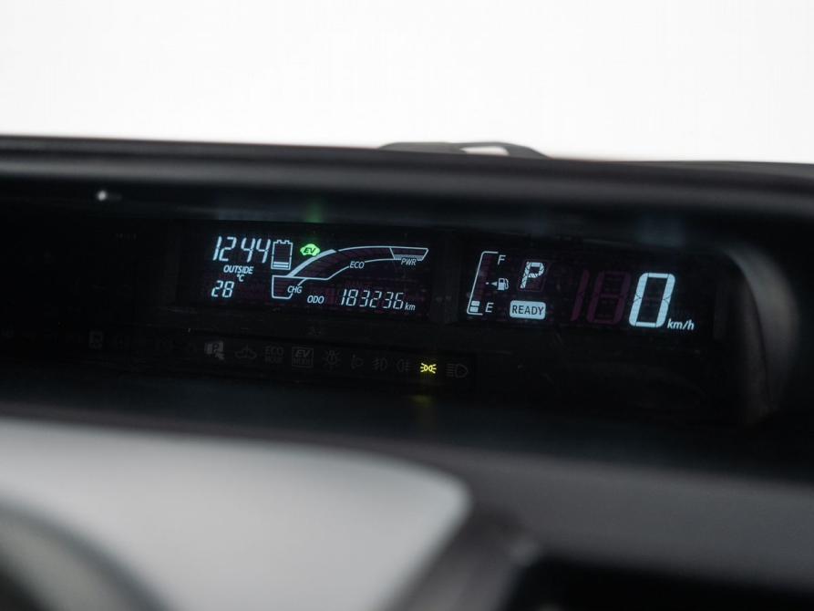 Toyota Aqua I Иркутск  - изображение 12