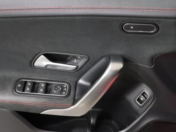 Mercedes-Benz CLA II (C118 X118) с пробегом 2019 года, цена 2 799 900 рублей, 101200 км, седан, Автокод Объявления