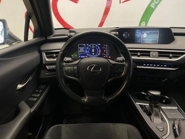 Lexus UX I с пробегом 2019 года, цена 2 850 000 рублей, 58283 км, внедорожник, Автокод Объявления