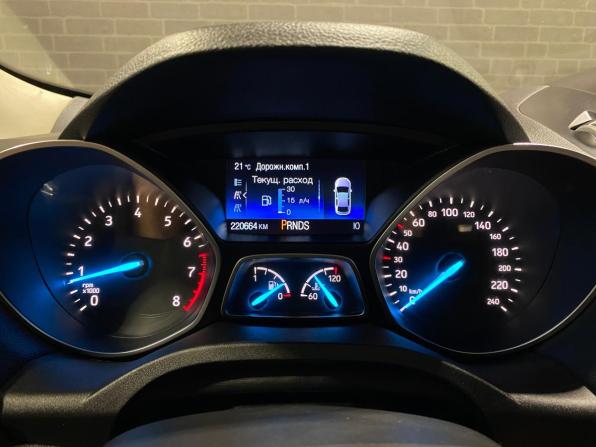 Ford Kuga II Рестайлинг с пробегом 2017 года, цена 1 320 000 рублей, 220663 км, внедорожник, Автокод Объявления