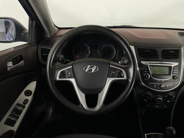 Hyundai Solaris I с пробегом 2013 года, цена 633 000 рублей, 236340 км, седан, Автокод Объявления