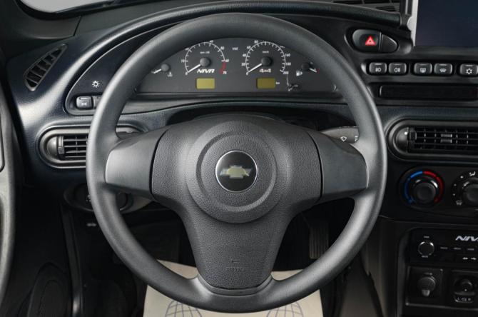 Chevrolet Niva I Рестайлинг с пробегом 2019 года, цена 1 029 000 рублей, 28000 км, внедорожник, Автокод Объявления