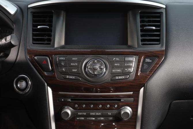 Nissan Pathfinder IV с пробегом 2014 года, цена 1 699 000 рублей, 203300 км, внедорожник, Автокод Объявления