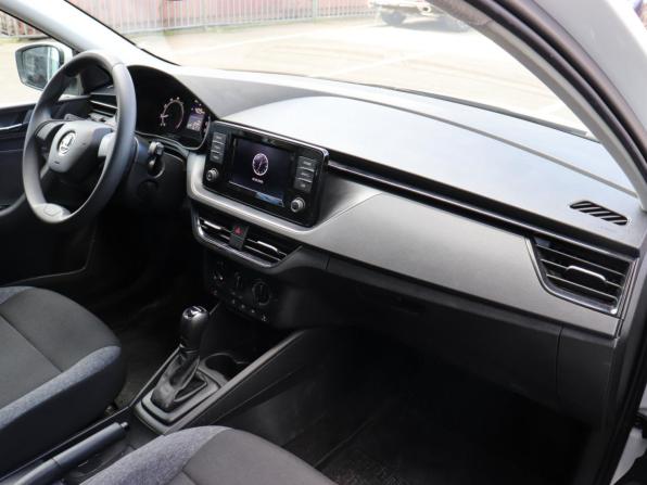 Skoda Rapid II с пробегом 2022 года, цена 1 720 000 рублей, 29104 км, лифтбек, Автокод Объявления