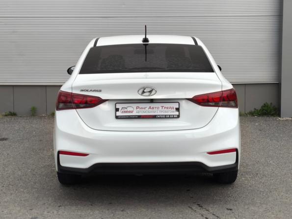 Hyundai Solaris II с пробегом 2017 года, цена 897 000 рублей, 228820 км, седан, Автокод Объявления