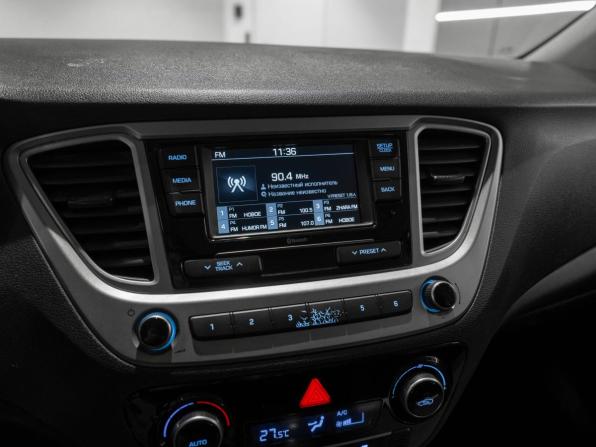 Hyundai Solaris II с пробегом 2020 года, цена 1 330 000 рублей, 114628 км, седан, Автокод Объявления