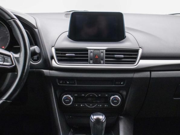 Mazda 3 III (BM) Рестайлинг с пробегом 2017 года, цена 1 609 000 рублей, 91000 км, седан, Автокод Объявления