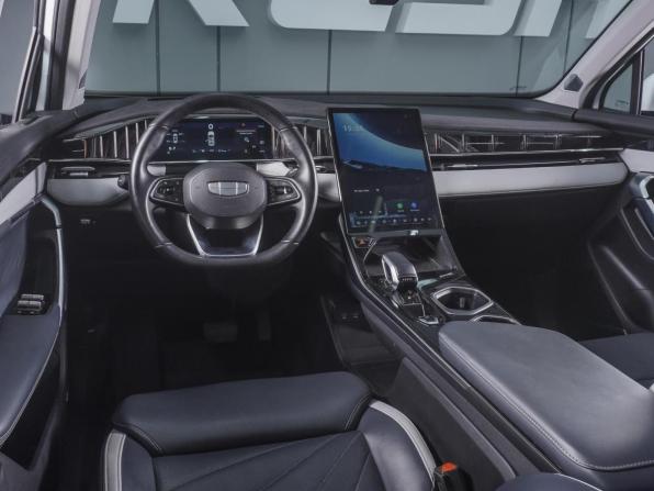 Geely Atlas II с пробегом 2024 года, цена 2 790 000 рублей, 55994 км, внедорожник, Автокод Объявления