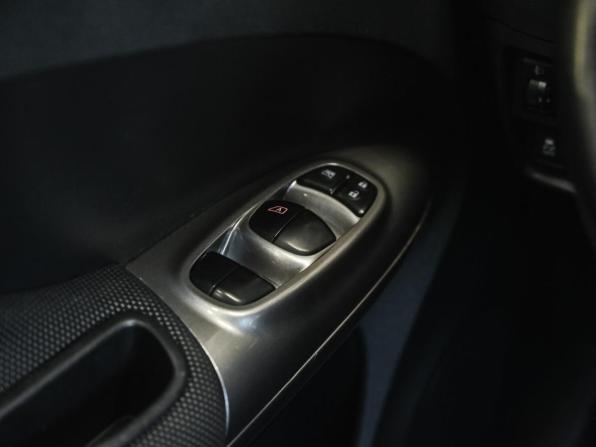 Nissan Juke I с пробегом 2013 года, цена 929 000 рублей, 206559 км, внедорожник, Автокод Объявления
