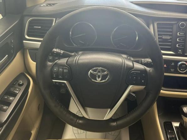 Toyota Highlander III (XU50) с пробегом 2014 года, цена 2 370 000 рублей, 255000 км, внедорожник, Автокод Объявления
