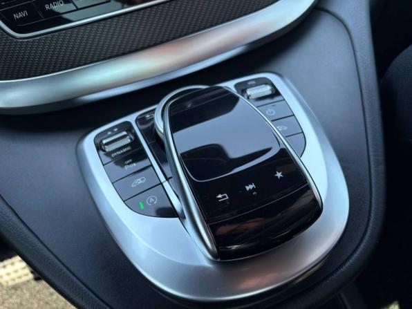 Mercedes-Benz V-Класс III (W447) с пробегом 2018 года, цена 3 999 900 рублей, 319000 км, минивэн, Автокод Объявления