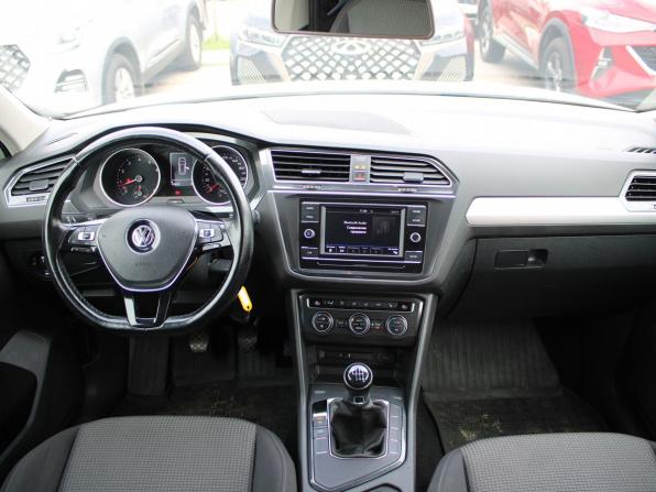 Volkswagen Tiguan II с пробегом 2017 года, цена 1 889 000 рублей, 130030 км, внедорожник, Автокод Объявления
