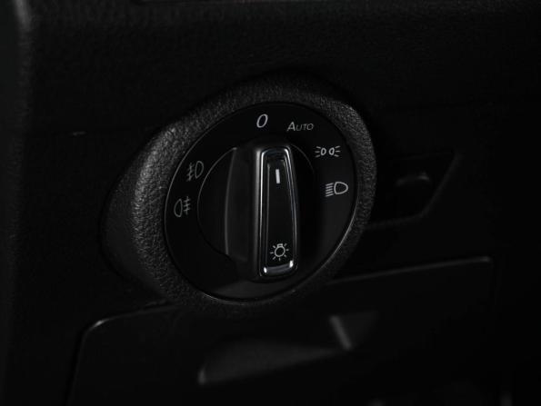Volkswagen Multivan T6 Рестайлинг с пробегом 2021 года, цена 6 519 000 рублей, 105625 км, минивэн, Автокод Объявления