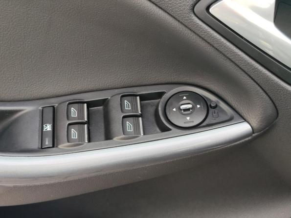 Ford Focus III с пробегом 2013 года, цена 799 000 рублей, 135627 км, хэтчбек, Автокод Объявления