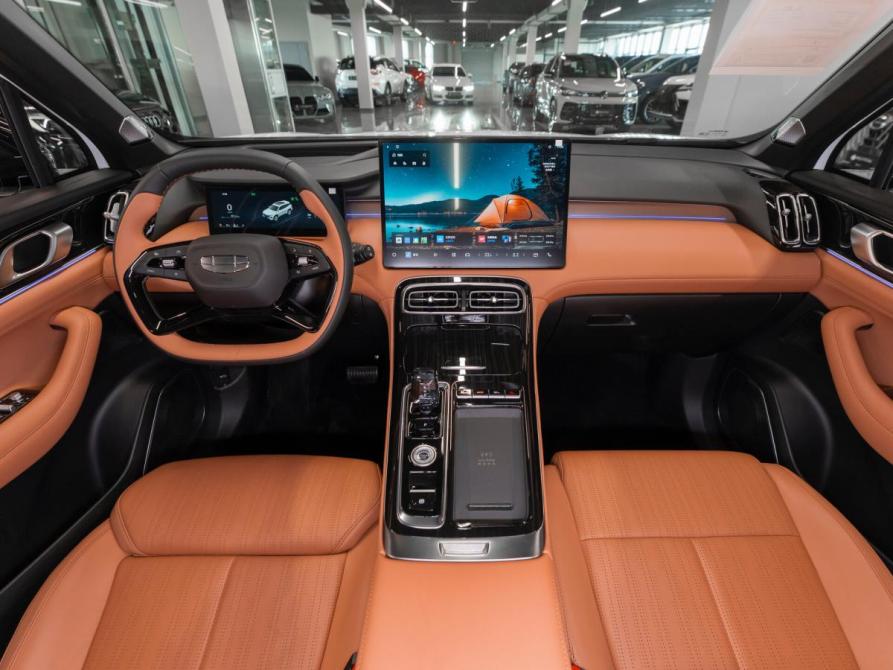 Geely Atlas II Москва  - изображение 8