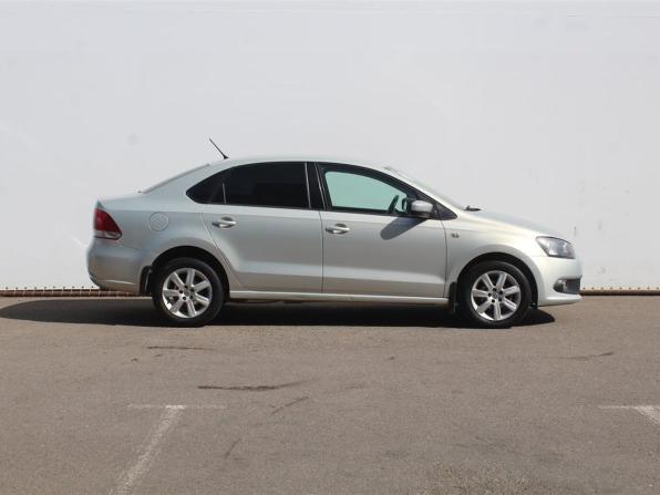Volkswagen Polo V с пробегом 2013 года, цена 820 000 рублей, 116130 км, седан, Автокод Объявления