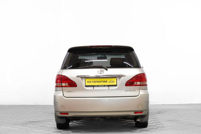 Toyota Ipsum II (M20) с пробегом 2002 года, цена 699 000 рублей, 371000 км, компактвэн, Автокод Объявления