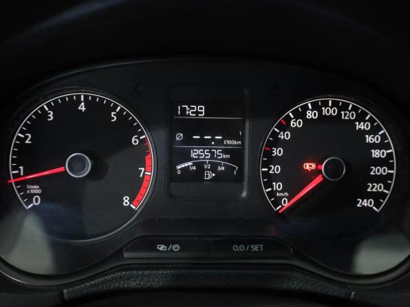 Volkswagen Polo V Рестайлинг с пробегом 2016 года, цена 1 099 750 рублей, 125575 км, седан, Автокод Объявления