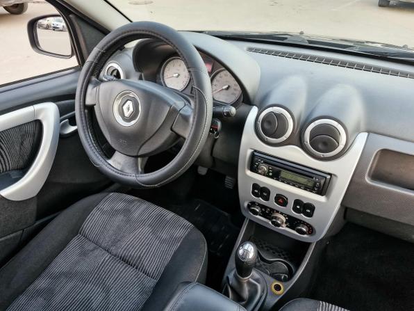 Renault Sandero I с пробегом 2010 года, цена 474 000 рублей, 211412 км, хэтчбек, Автокод Объявления