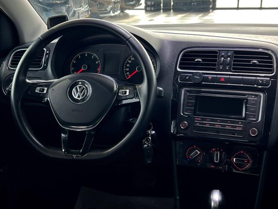 Volkswagen Polo V Рестайлинг Оренбург  - изображение 24