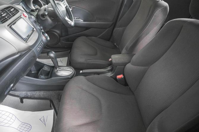 Honda Fit II с пробегом 2012 года, цена 1 039 000 рублей, 150000 км, хэтчбек, Автокод Объявления