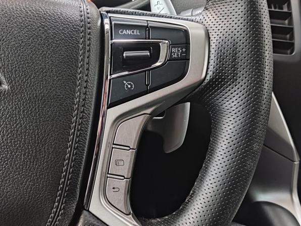 Mitsubishi Pajero Sport III с пробегом 2018 года, цена 2 600 000 рублей, 195363 км, внедорожник, Автокод Объявления