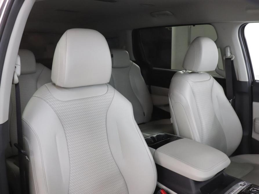 Kia Carnival IV Москва  - изображение 16
