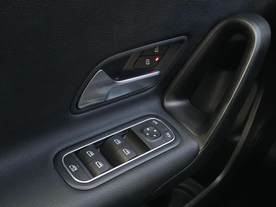 Mercedes-Benz A-Класс IV (W177) Санкт-Петербург  - изображение 16