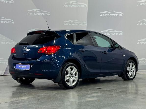 Opel Astra J с пробегом 2011 года, цена 790 000 рублей, 90650 км, хэтчбек, Автокод Объявления