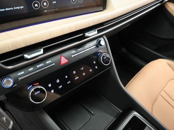 Hyundai Sonata VIII (DN8) Рестайлинг с пробегом 2025 года, цена 4 529 900 рублей, 1739 км, седан, Автокод Объявления