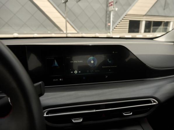 Changan Eado Plus с пробегом 2023 года, цена 1 644 000 рублей, 34409 км, седан, Автокод Объявления