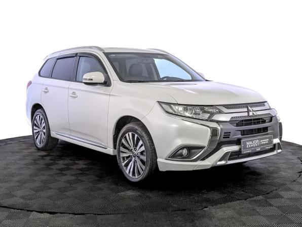 Mitsubishi Outlander III Рестайлинг 3 с пробегом 2022 года, цена 2 550 000 рублей, 25553 км, внедорожник, Автокод Объявления