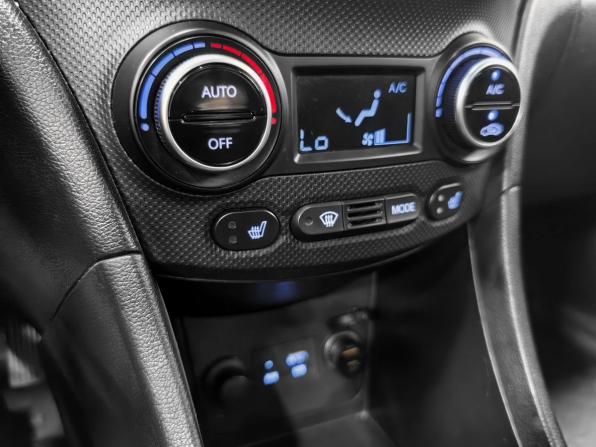 Hyundai Solaris I Рестайлинг с пробегом 2015 года, цена 1 050 000 рублей, 178171 км, седан, Автокод Объявления
