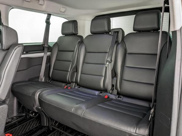 Peugeot Traveller I с пробегом 2020 года, цена 3 690 000 рублей, 115371 км, минивэн, Автокод Объявления