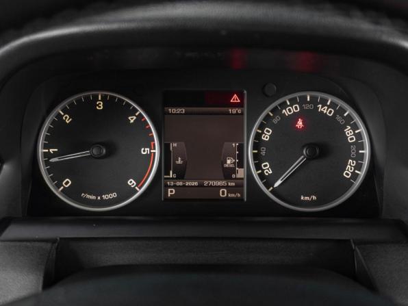 Land Rover Discovery IV с пробегом 2011 года, цена 1 599 000 рублей, 270965 км, внедорожник, Автокод Объявления